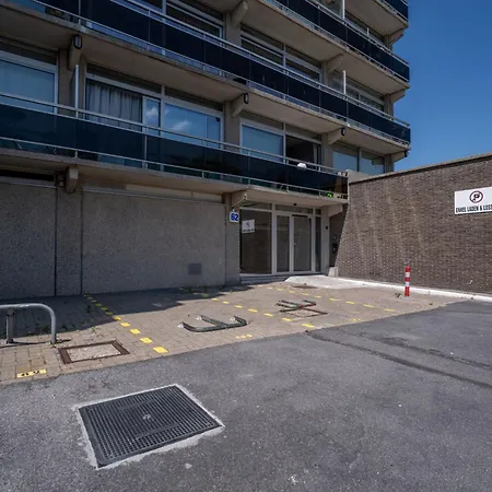 Appartement Studio Zeezicht By Interhome