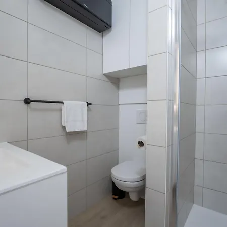 Studio Zeezicht By Interhome